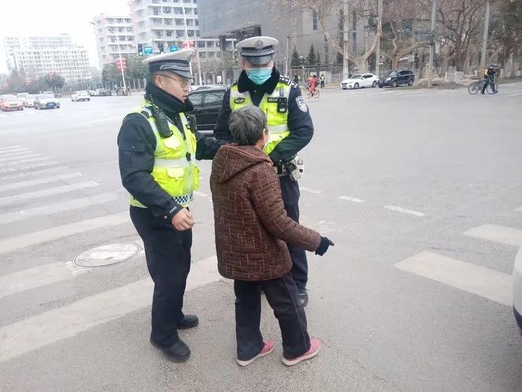 西安经九路暖心日常，友谊与陪伴的温馨故事