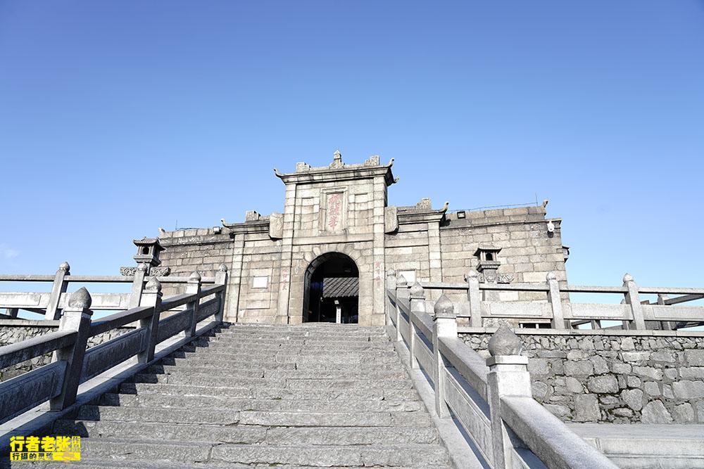 苹果新上市手机，自然美景探险之旅的绝佳伴侣